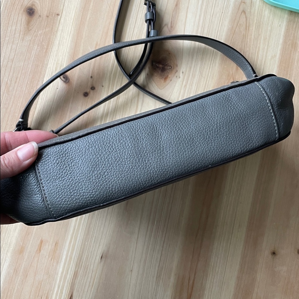 Coach Pebble Gray Leather Shoulder Bag - Picture 7 of 16